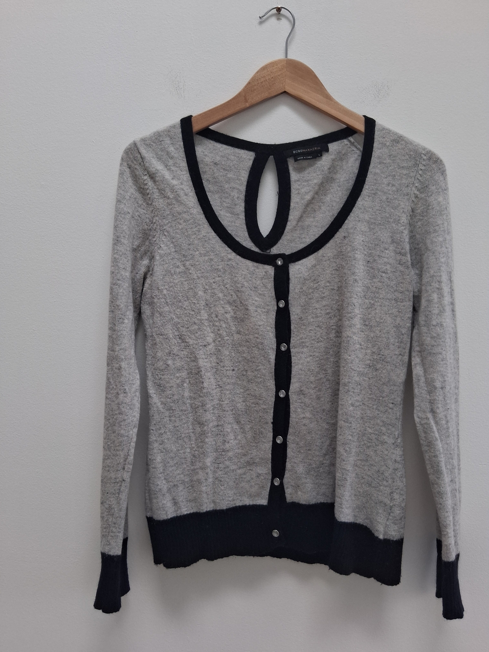 BCBGMaxAzria Women's Gray Knit Cardigan Sweater Wool Blend Scoop Long Sleeves M
